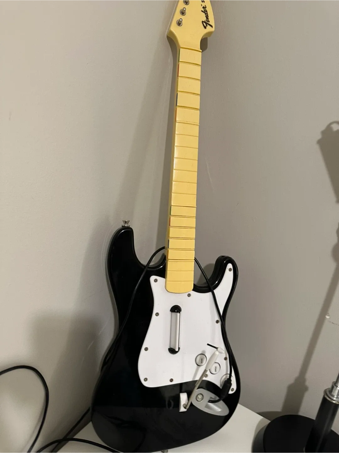 Fender Stratocaster Guitar Hero Controller image indicator(2)