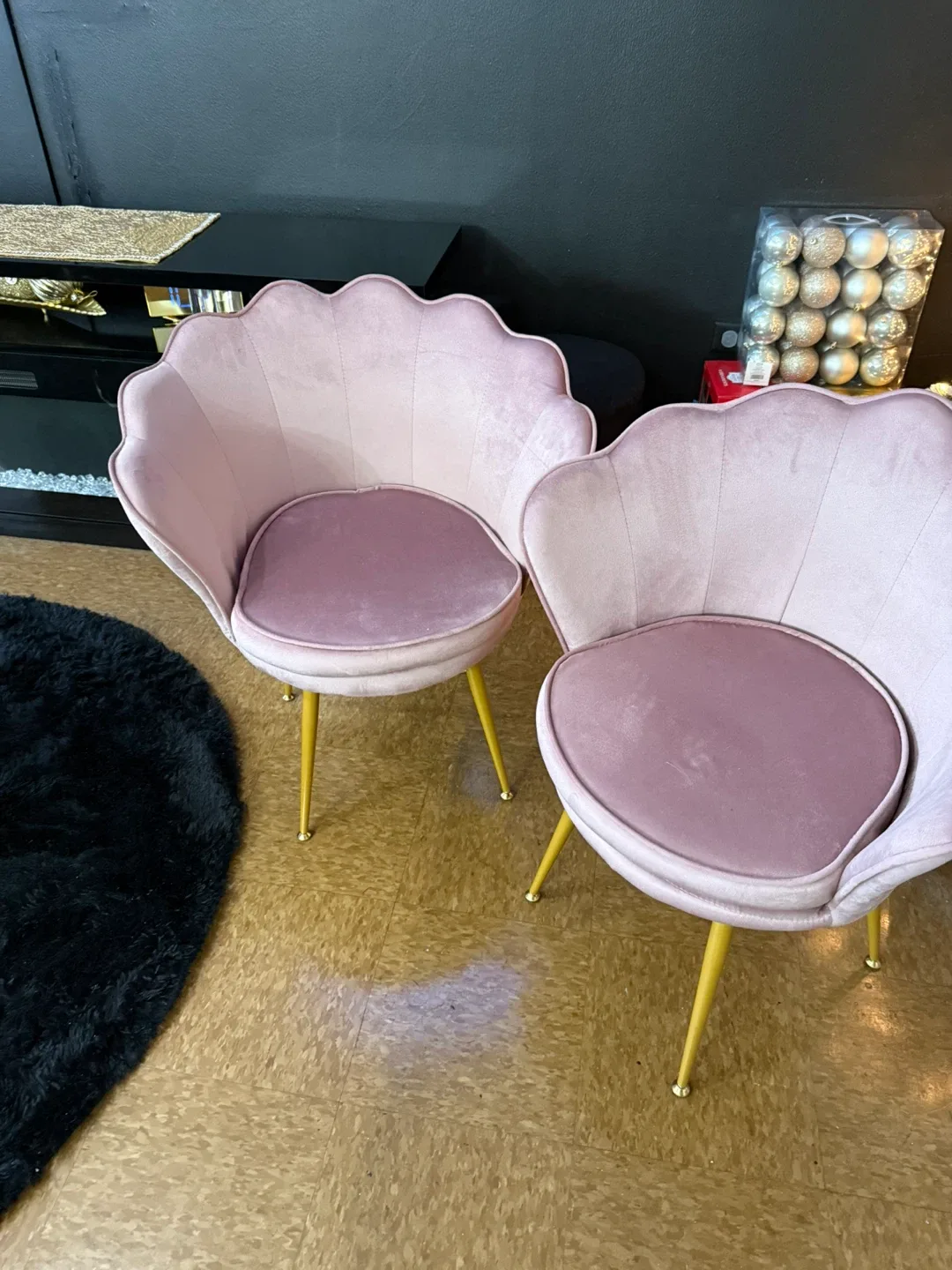 Pink Velvet Shell Accent Chair image indicator(4)