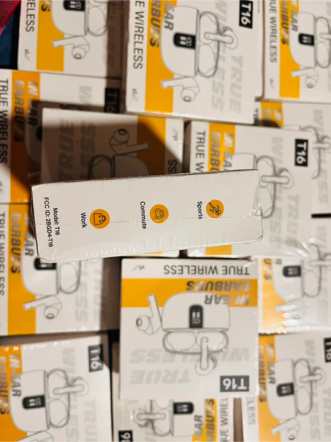 New In Ear Earbuds T16 True Wireless image indicator(2)