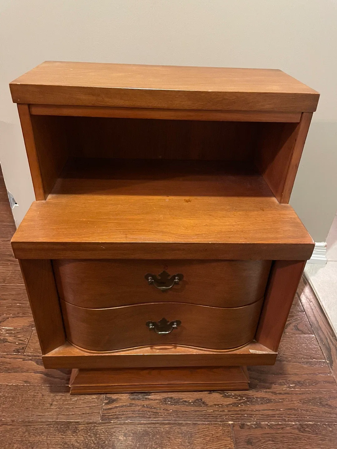 Nightstand with Drawers image indicator(4)