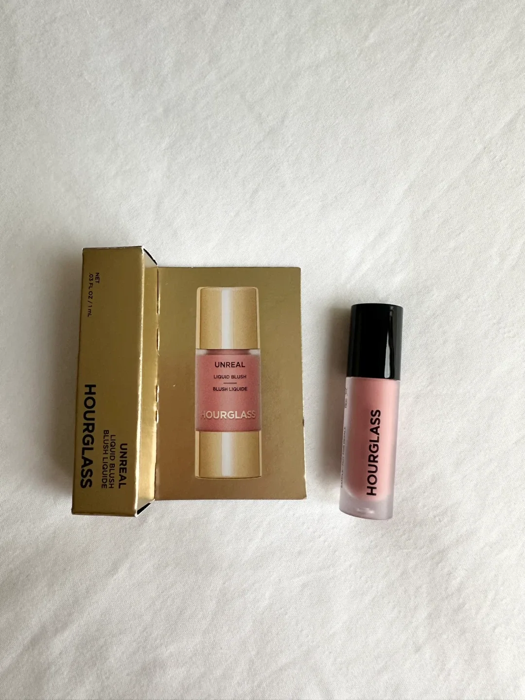 New HOURGLASS Unreal Liquid Blush - Scene