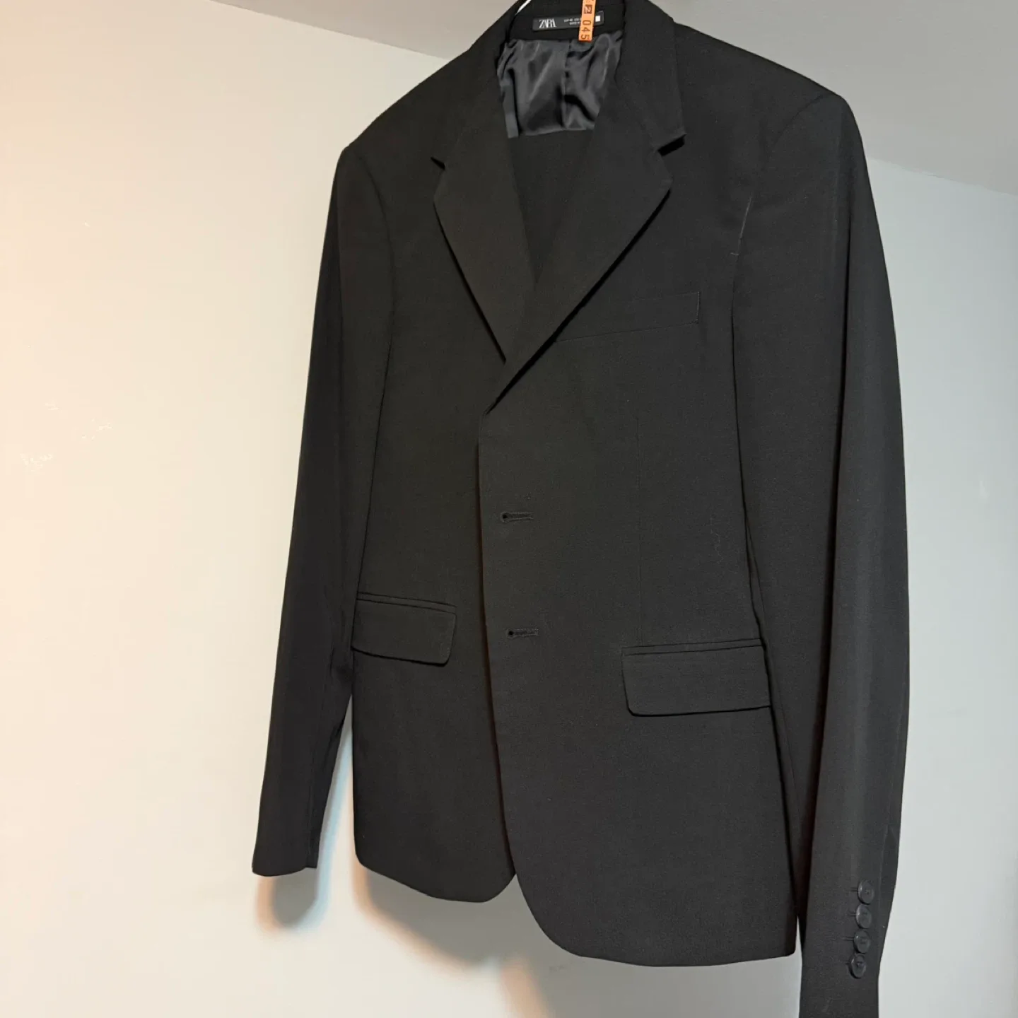 Zara Slim Fit Black Suit - EUR 46 USA 36