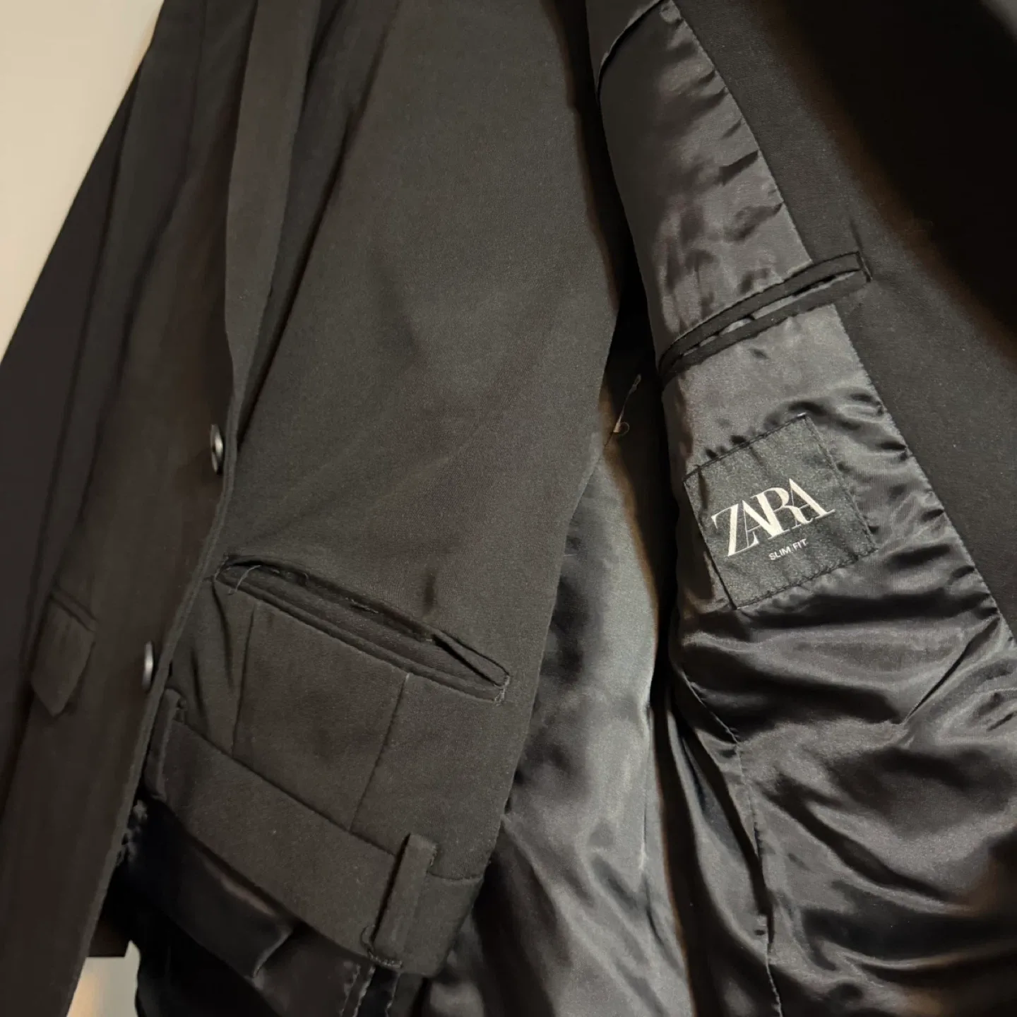 Zara Slim Fit Black Suit - EUR 46 USA 36 image indicator(3)