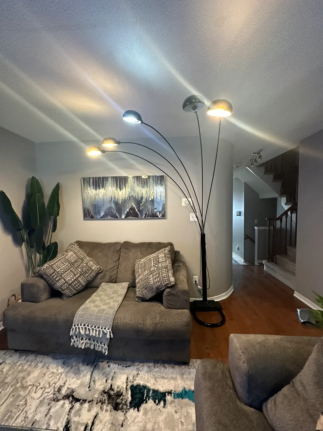 Arc Floor Lamp image indicator(2)