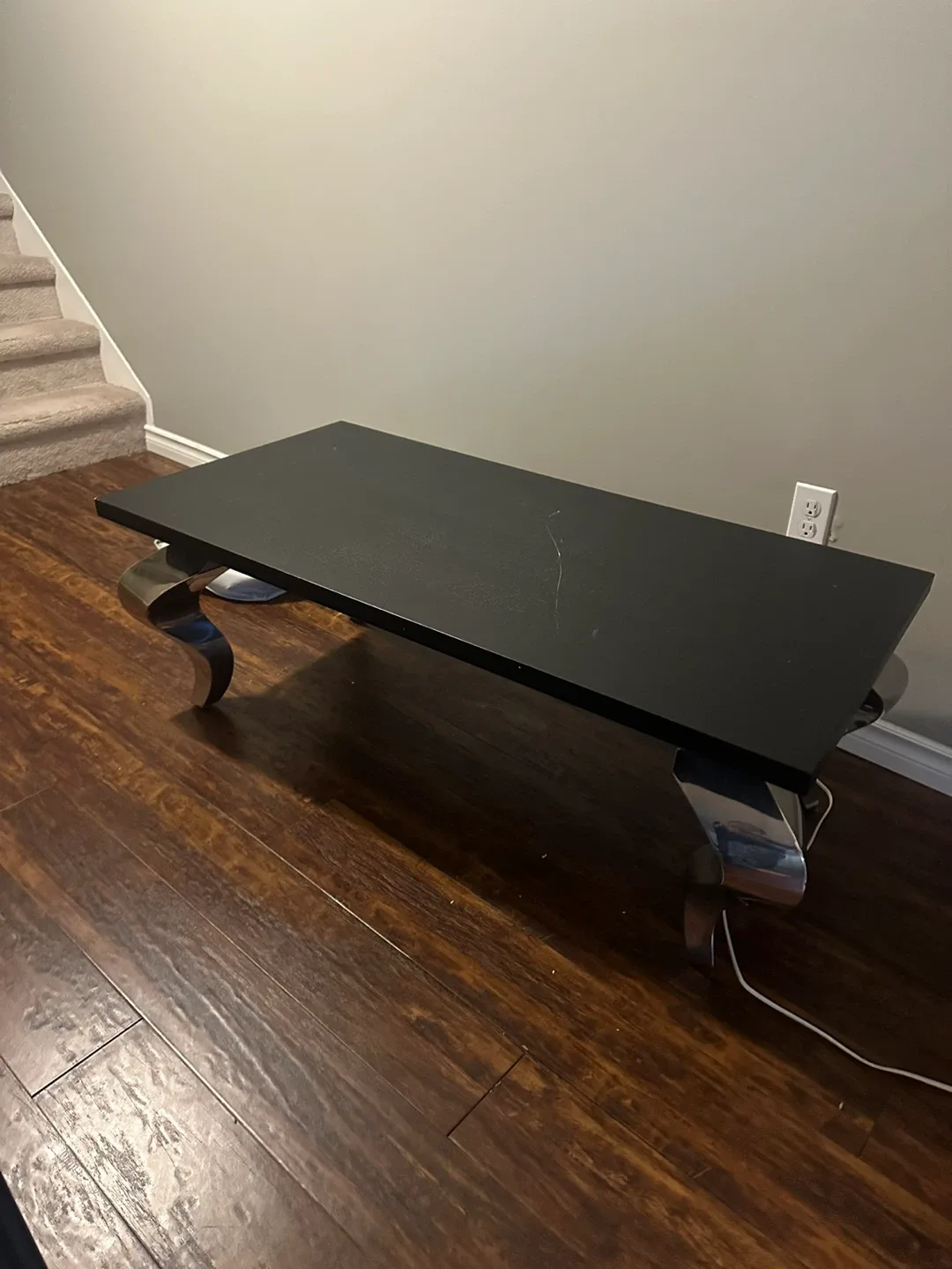 Black Coffee Table with Chrome Legs image indicator(2)