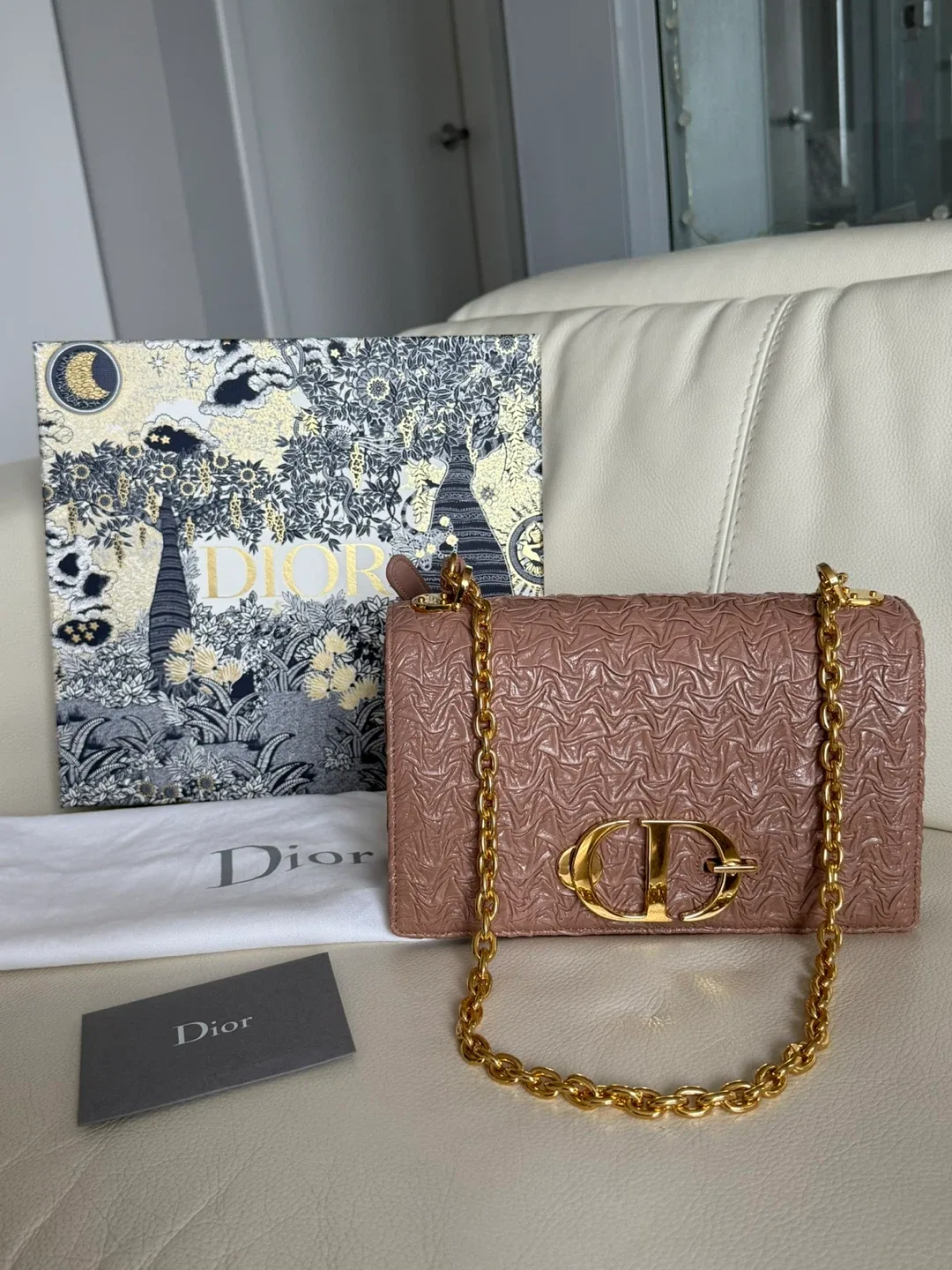 Dior Montaigne - Limited Edition