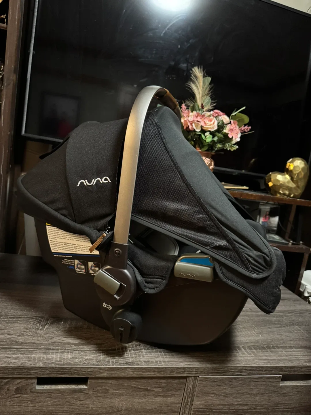 Nuna Pipa Infant Car Seat - Black
