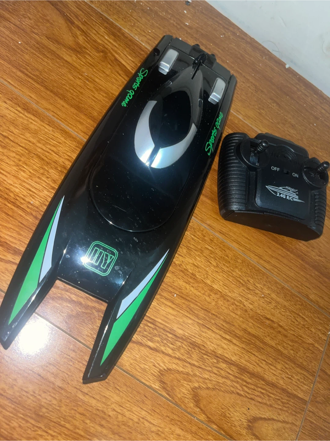 Rc Racing  boat - photo 2