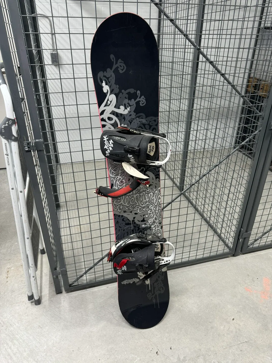 Technine Snowboard with Rome SDS Bindings
