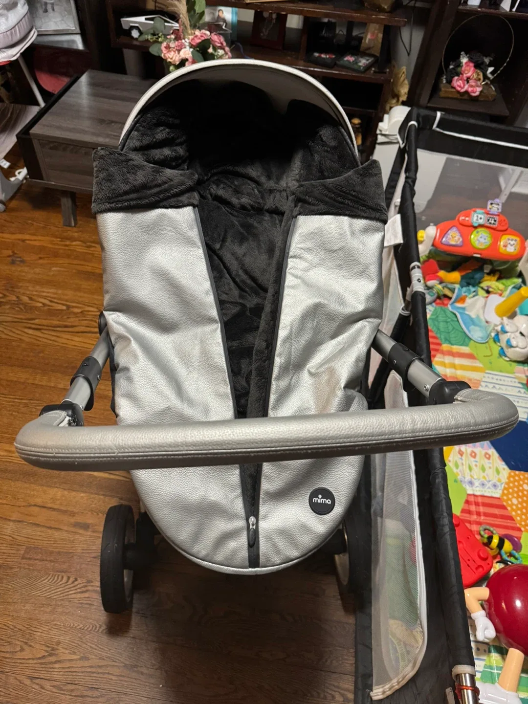 Mima Xari Stroller with Accessories image indicator(4)