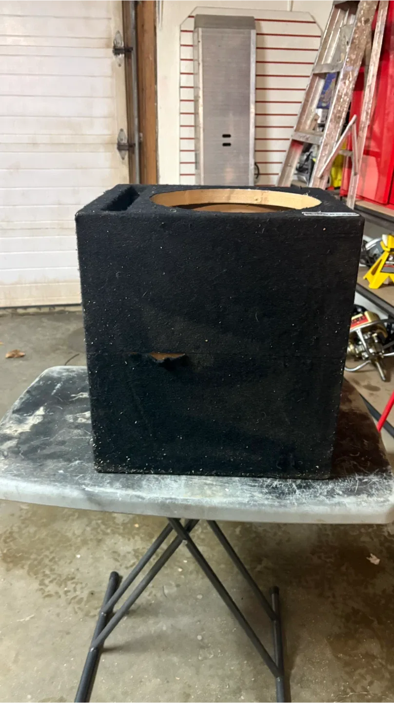 12 in king subwoofer box image indicator(2)