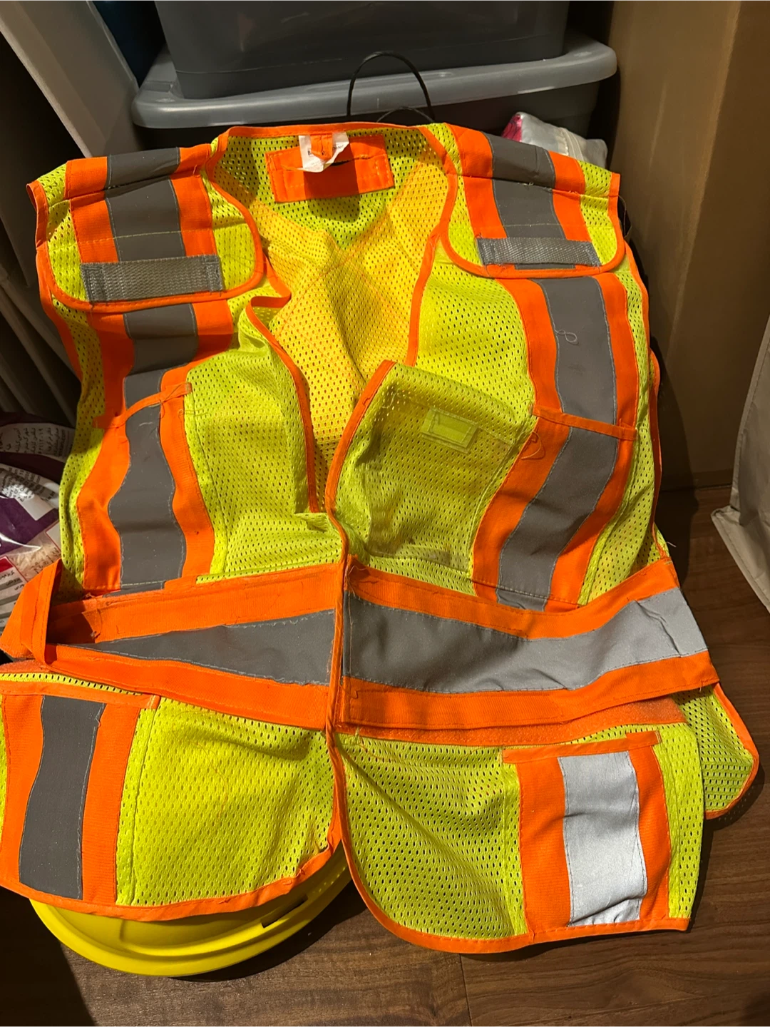 Construction Gloves, Safety Vest, Hard Hat & Masks - photo 2