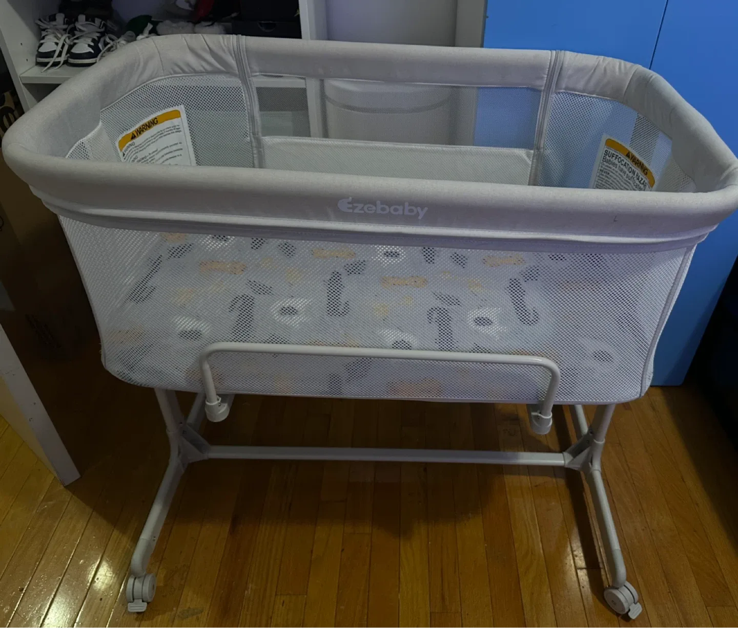 Ezebaby Bedside Bassinet - Excellent Condition!