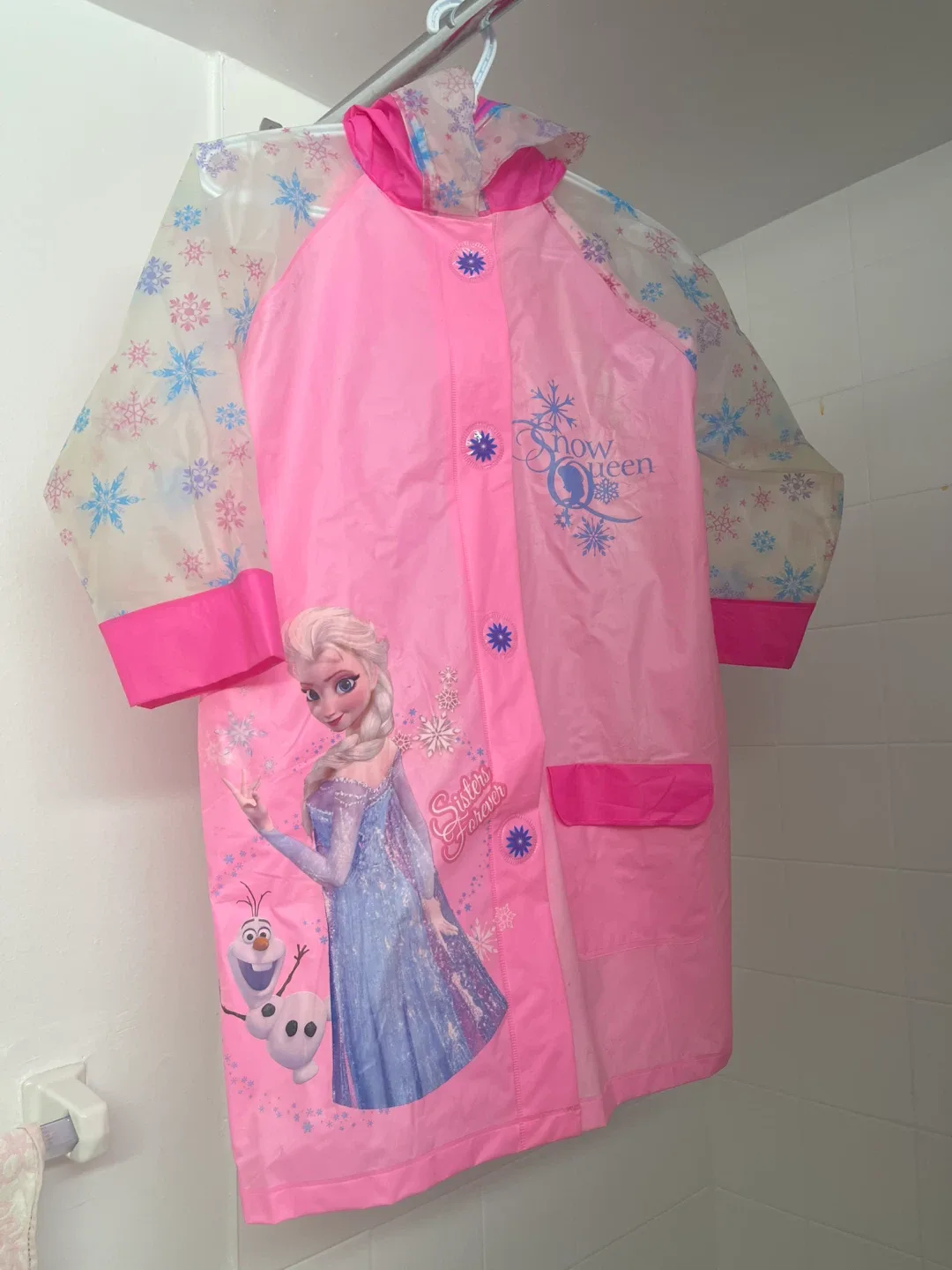 Disney Frozen Princess Elsa Raincoat – For Ages 3–5