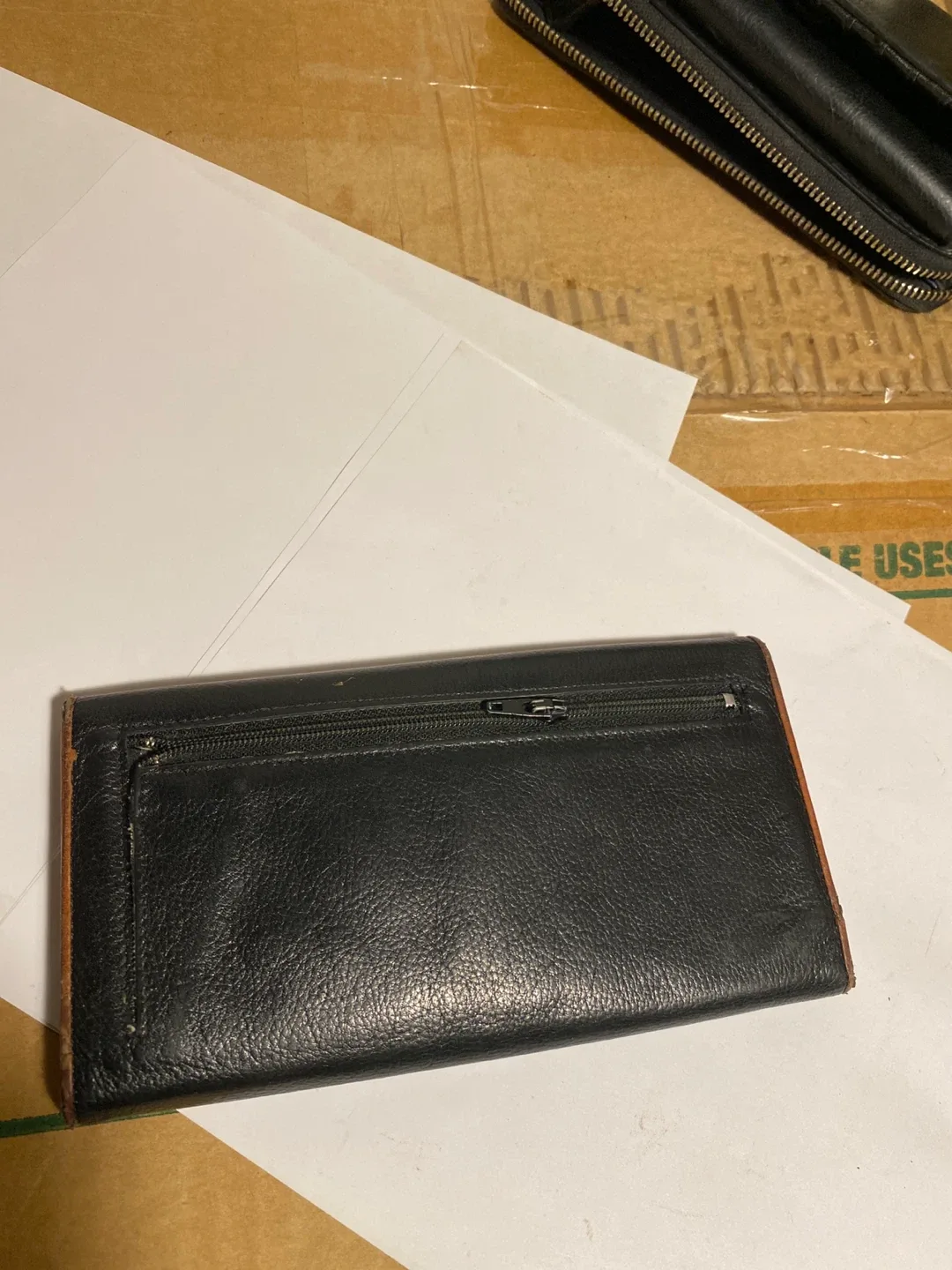 Leather ladies black leather tri-fold Wallet image indicator(2)