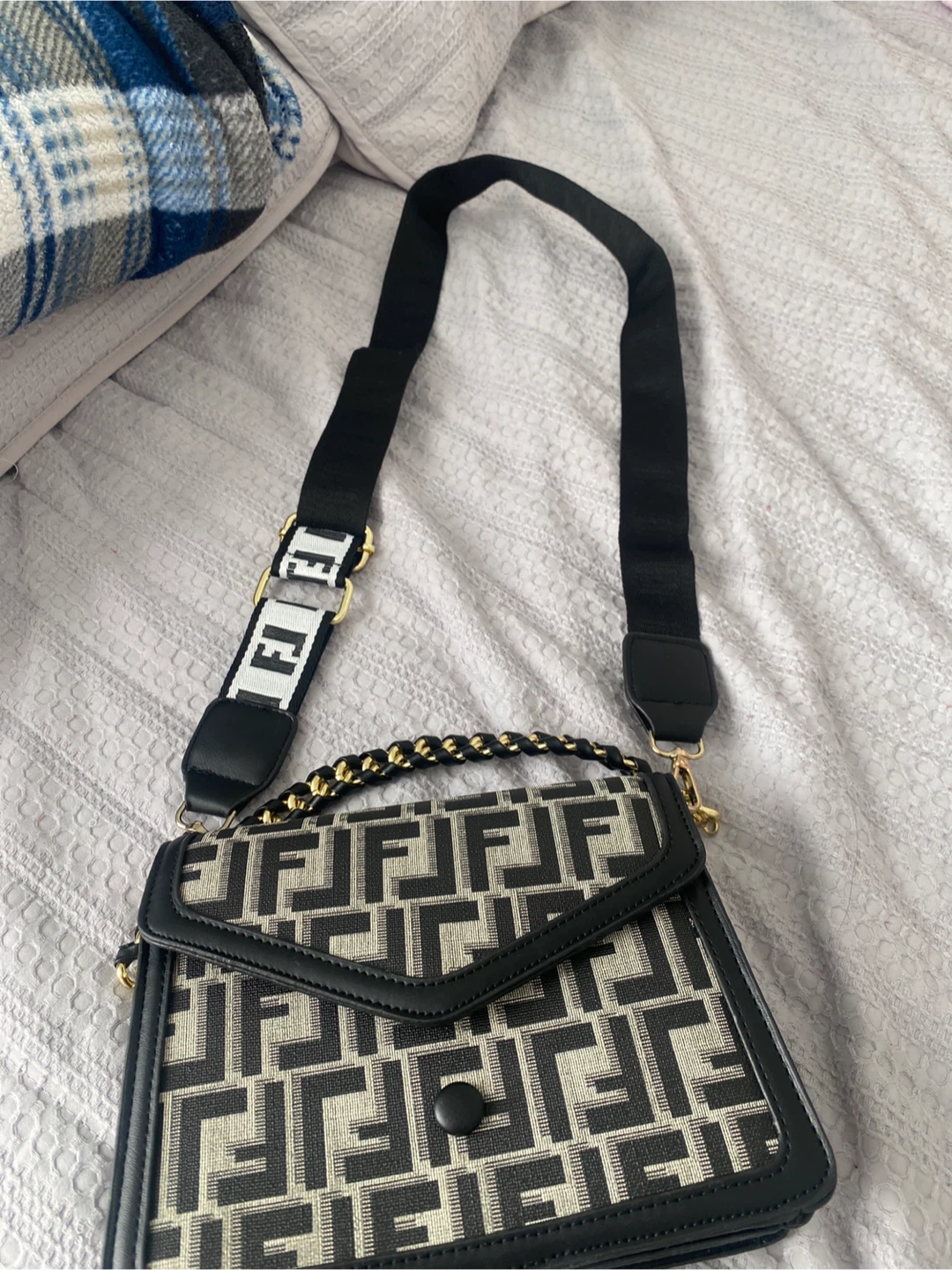 Fendi Style Shoulder Bag - photo 2