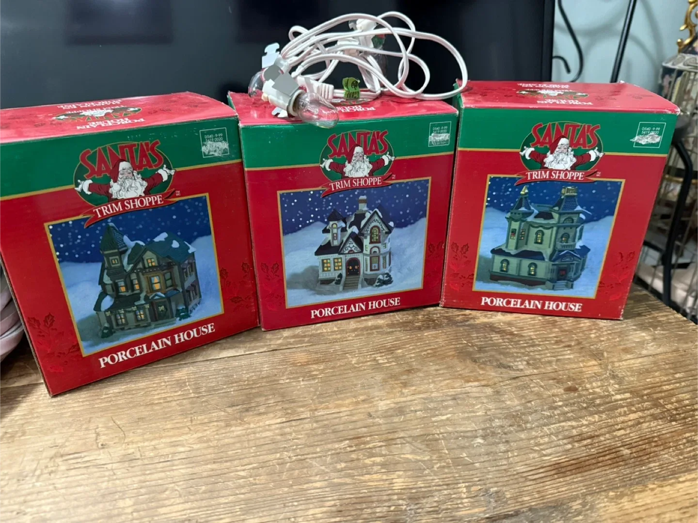 Christmas village image indicator(7)