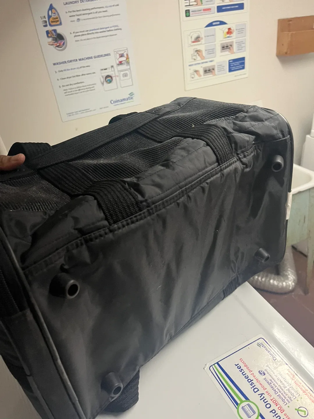 Sherpa Black Pet Carrier image indicator(5)