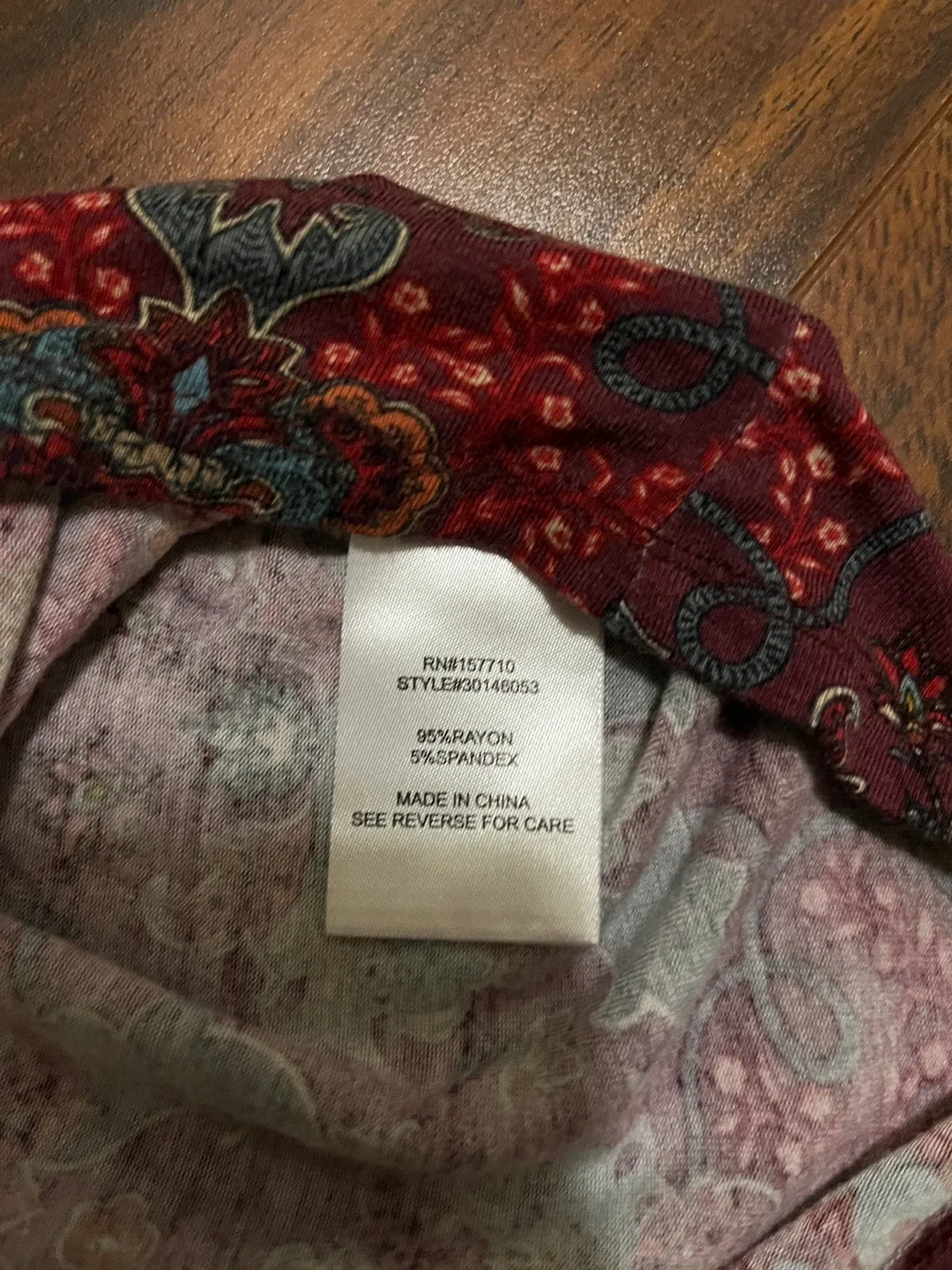 Alkamy womens medium paisley long sleeve burgundy tie front top image indicator(7)