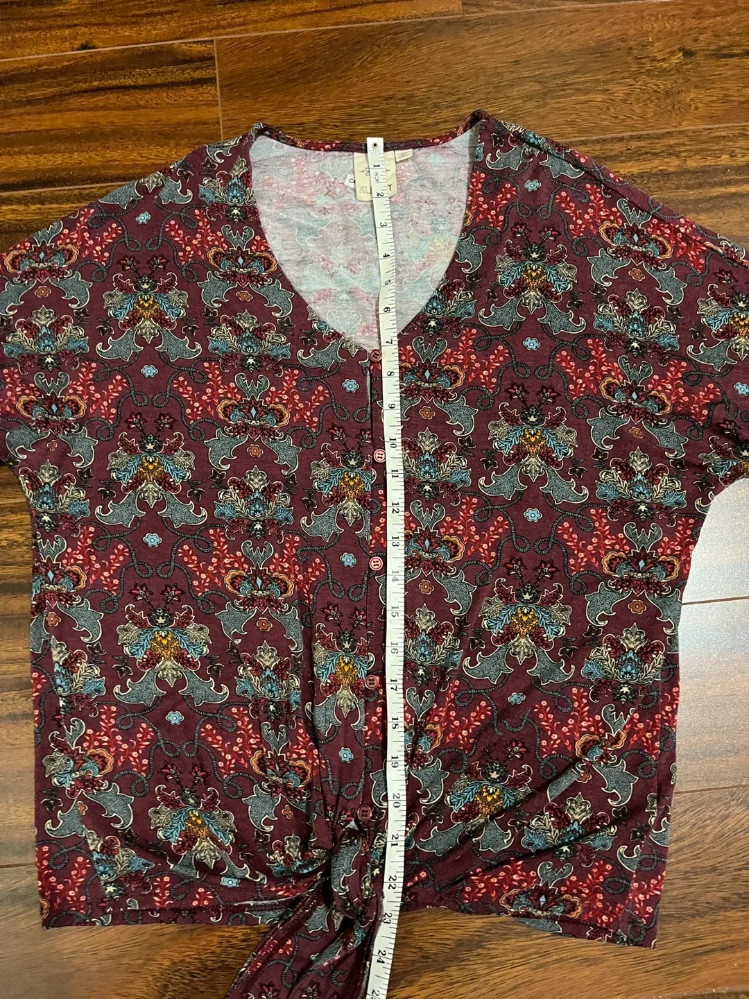 Alkamy womens medium paisley long sleeve burgundy tie front top image indicator(4)