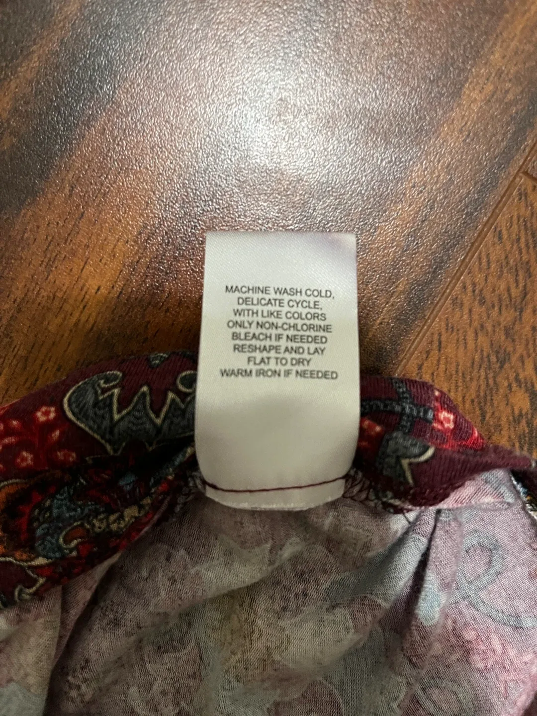 Alkamy womens medium paisley long sleeve burgundy tie front top image indicator(8)