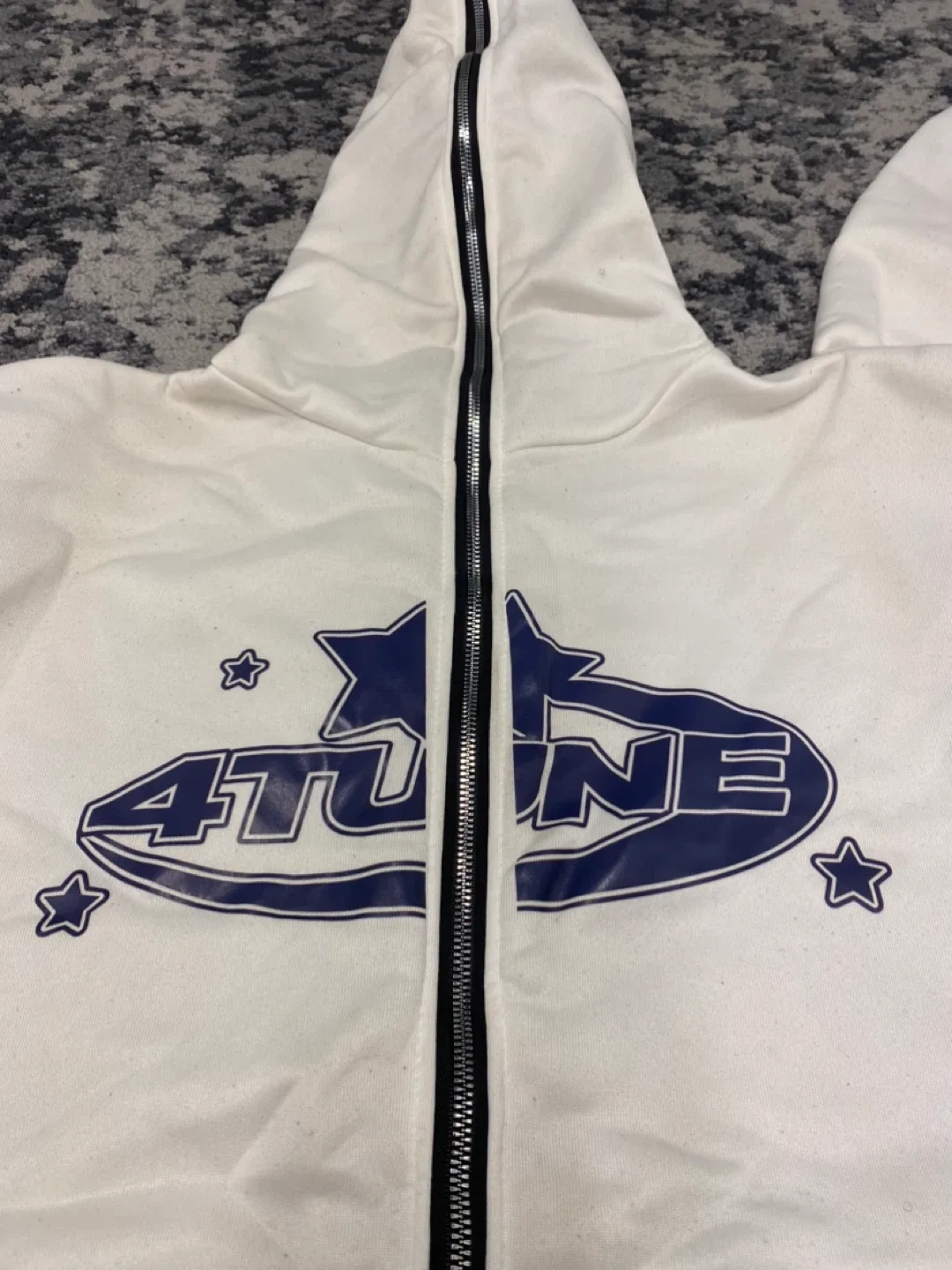 4tune White Zip-Up Hoodie image indicator(2)
