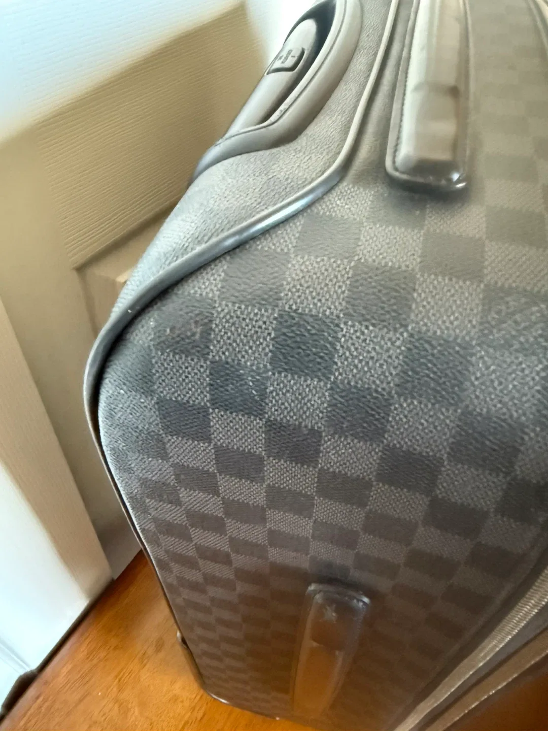 Louis Vuitton Damier Graphite Pegasus 55 Business image indicator(10)