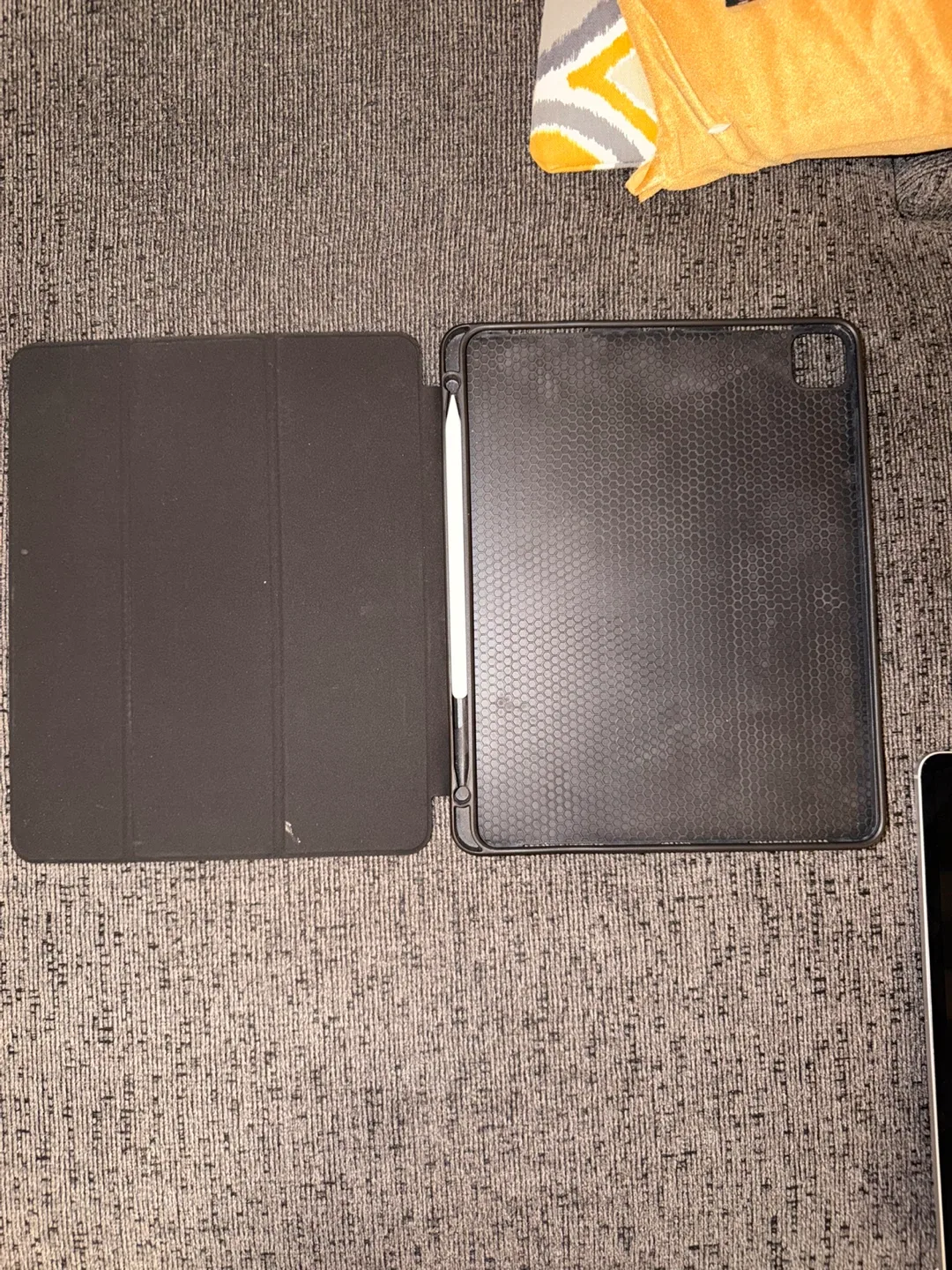 Apple iPad12.9  Pro Silver image indicator(5)