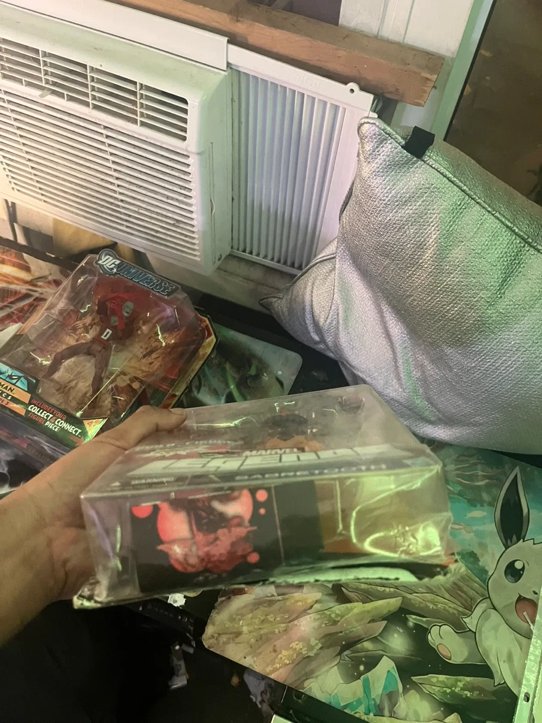 Marvel Legends Sabretooth Action Figure image indicator(2)