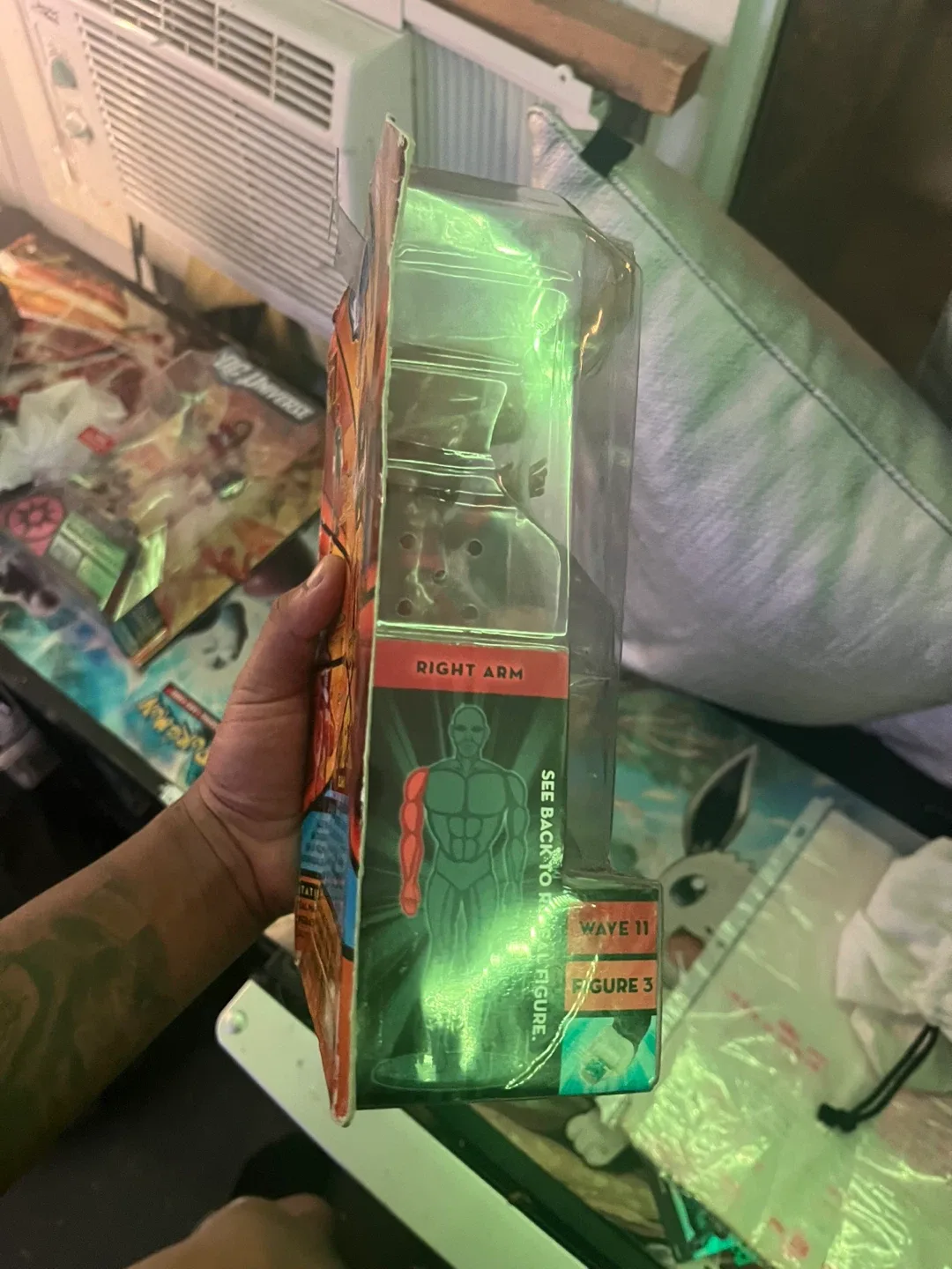 DC Universe Classics Deadman Wave 11 Figure 3 image indicator(4)