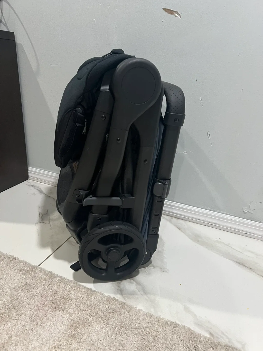 Ergobaby Metro+ Compact Baby Stroller - Black image indicator(3)