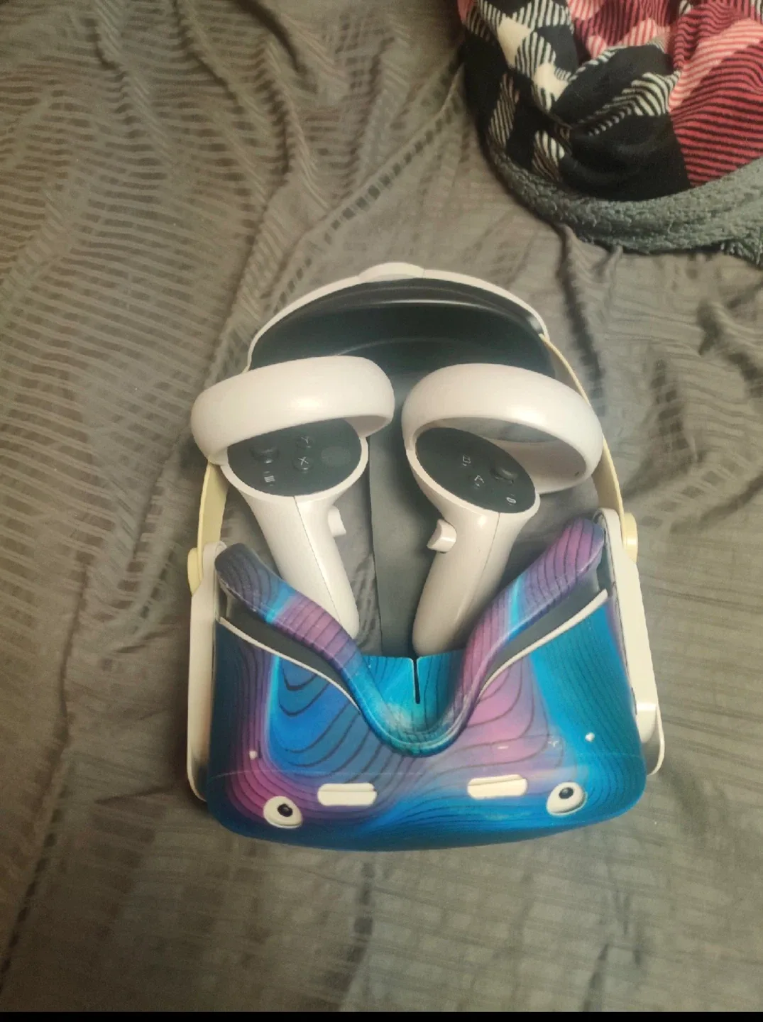 Oculus Quest 2 VR Headset with Controllers