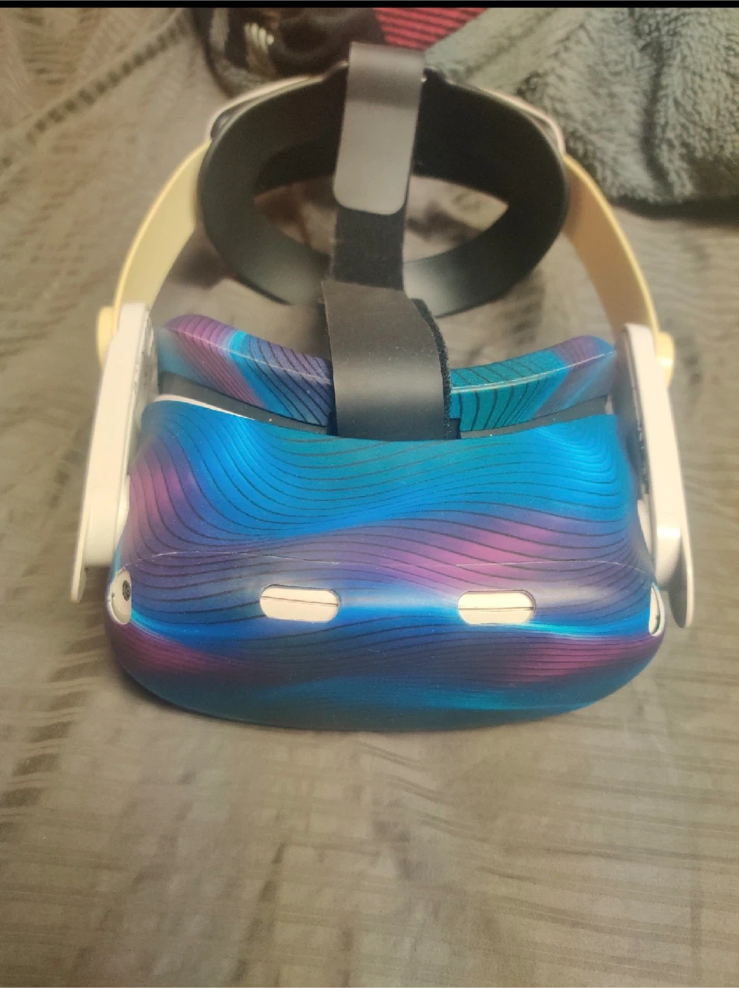 Oculus Quest 2 VR Headset with Controllers - photo 2
