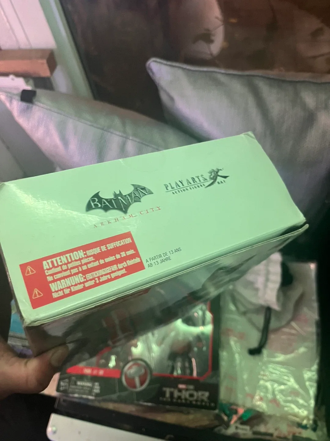 Batman Arkham City Play Arts Kai Catwoman Action Figure image indicator(2)