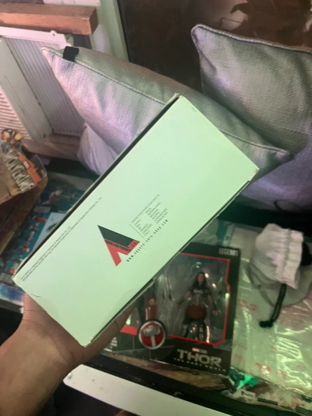 Batman Arkham City Play Arts Kai Catwoman Action Figure image indicator(5)