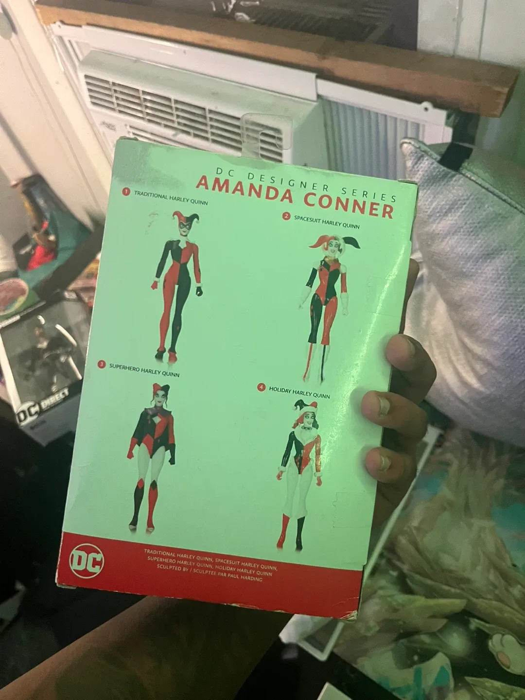 DC Designer Series Amanda Conner Traditional Harley Quinn image indicator(6)