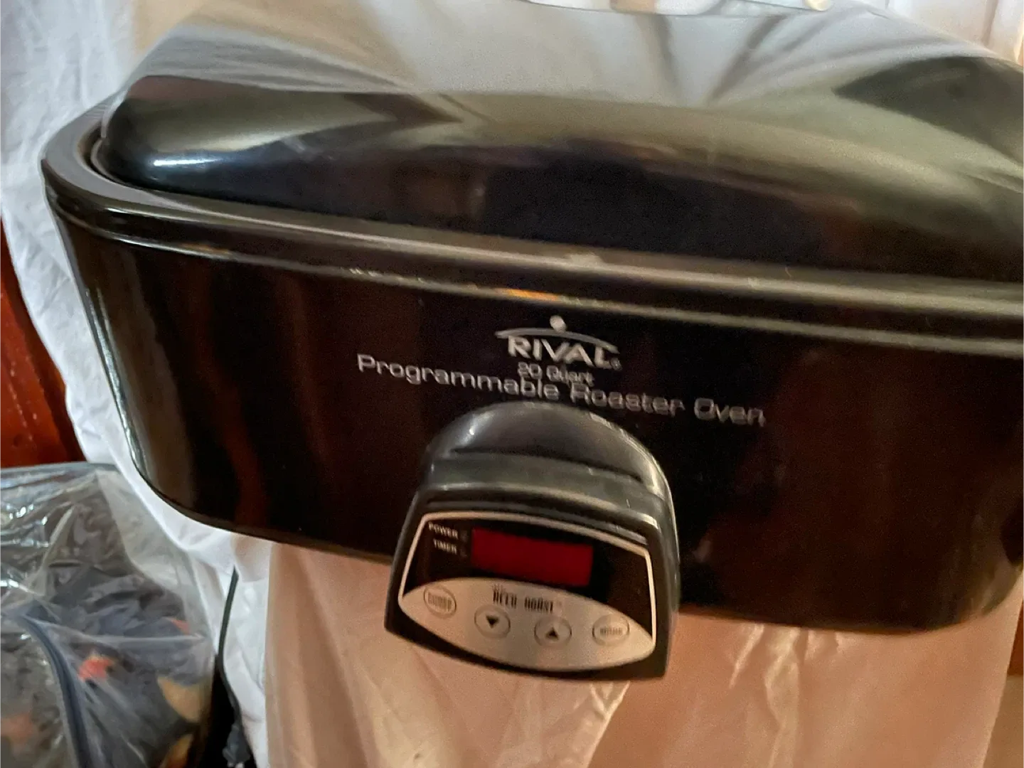 Rival 20 Quart Programmable Roaster Oven image indicator(2)