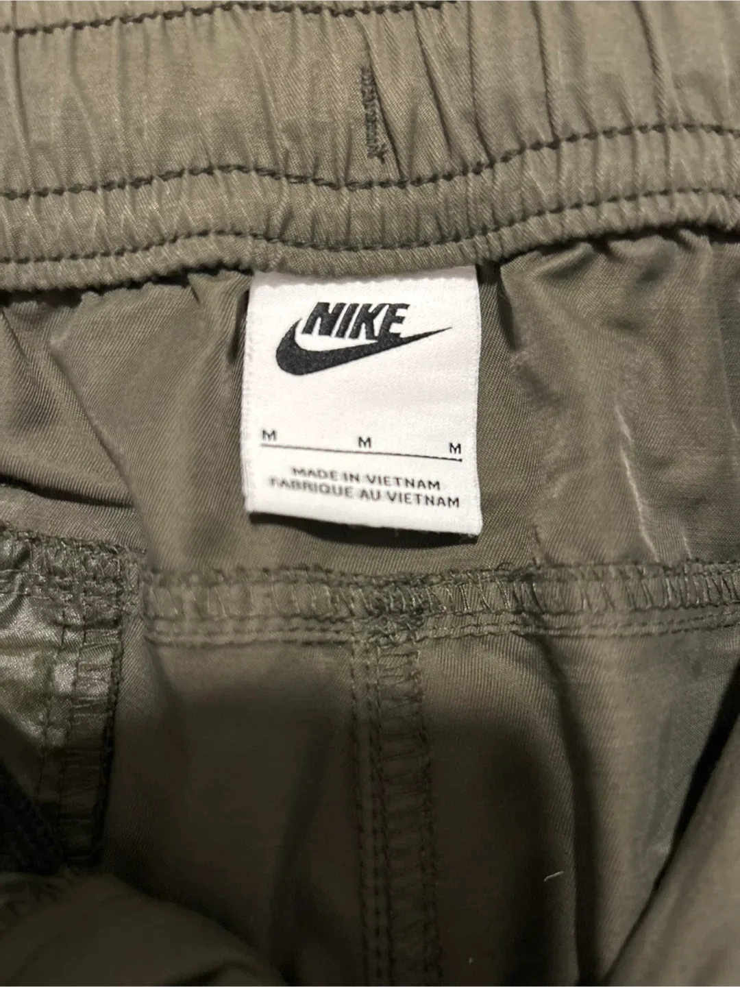 Nike Cargo Pants - Size M image indicator(5)
