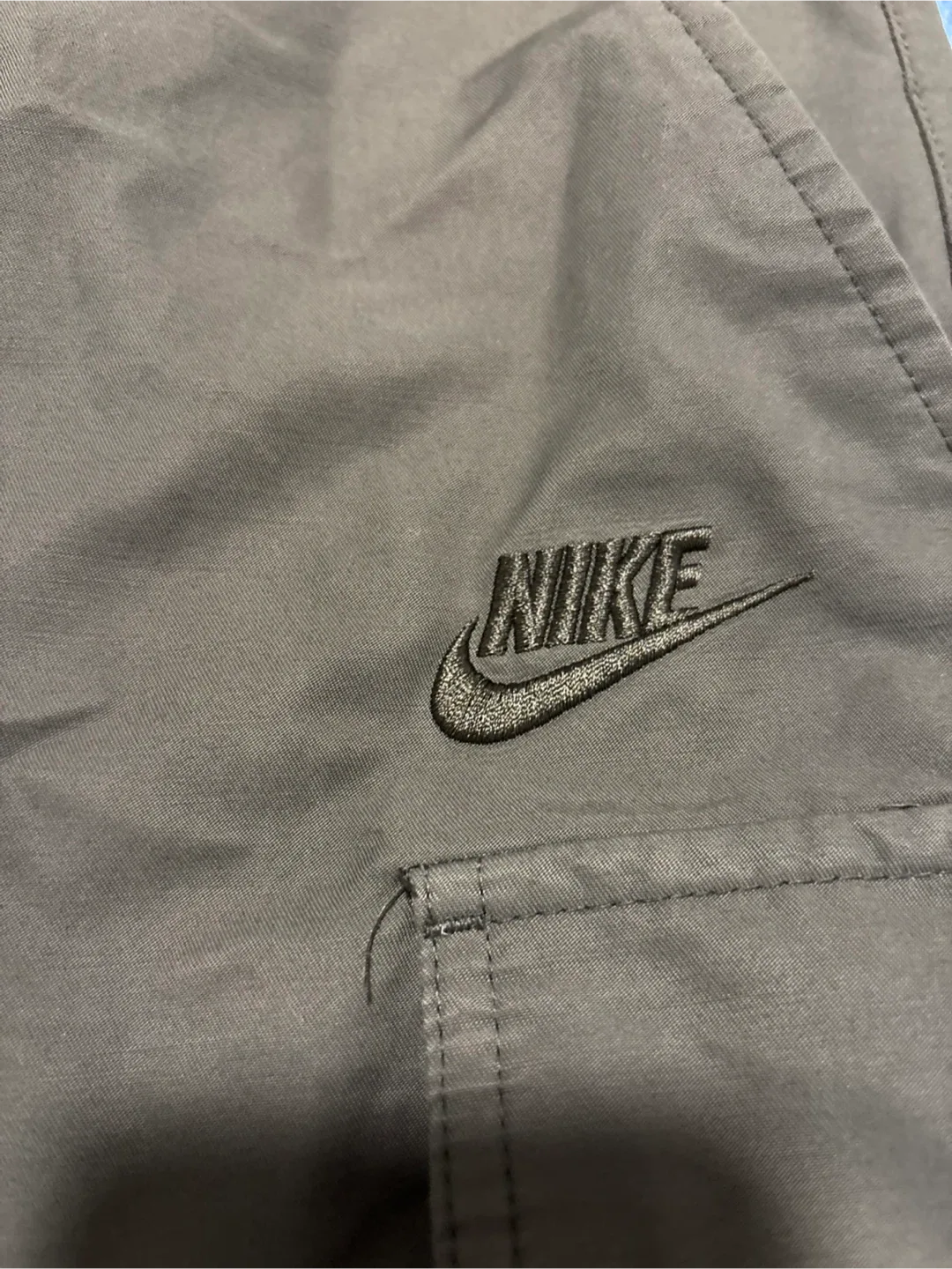 Nike Cargo Pants - Size M image indicator(6)