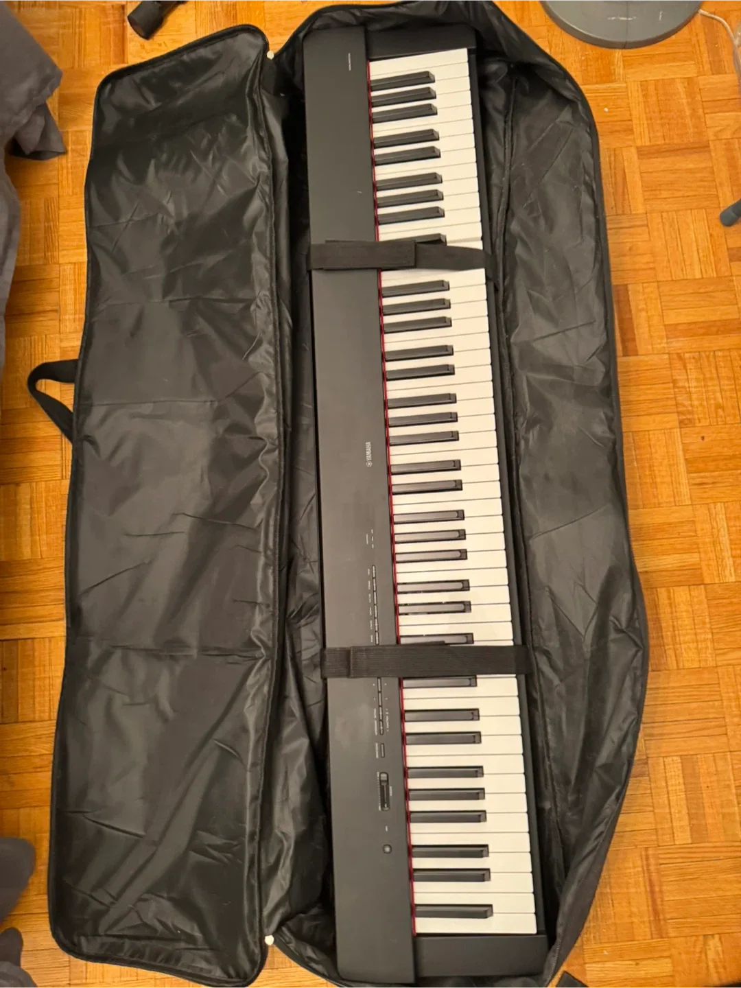Yamaha P-225B Digital Piano – Stand + Bag + Headphone
