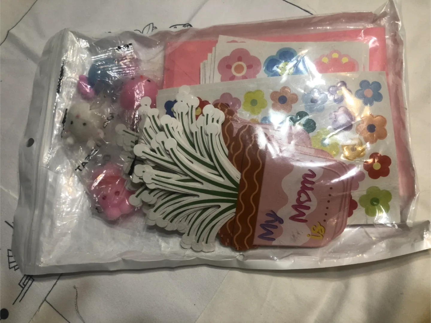 NEW ,Craft Supplies Bundle: Stickers, Cards & More! image indicator(6)