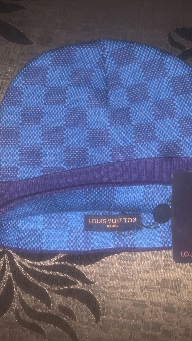 Louis Vuitton Blue Damier Beanie image indicator(2)