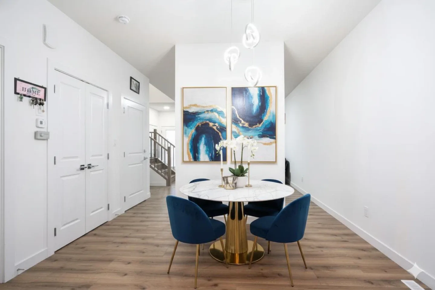 Detached house with legal suite for rental/airbnb side income image indicator(4)