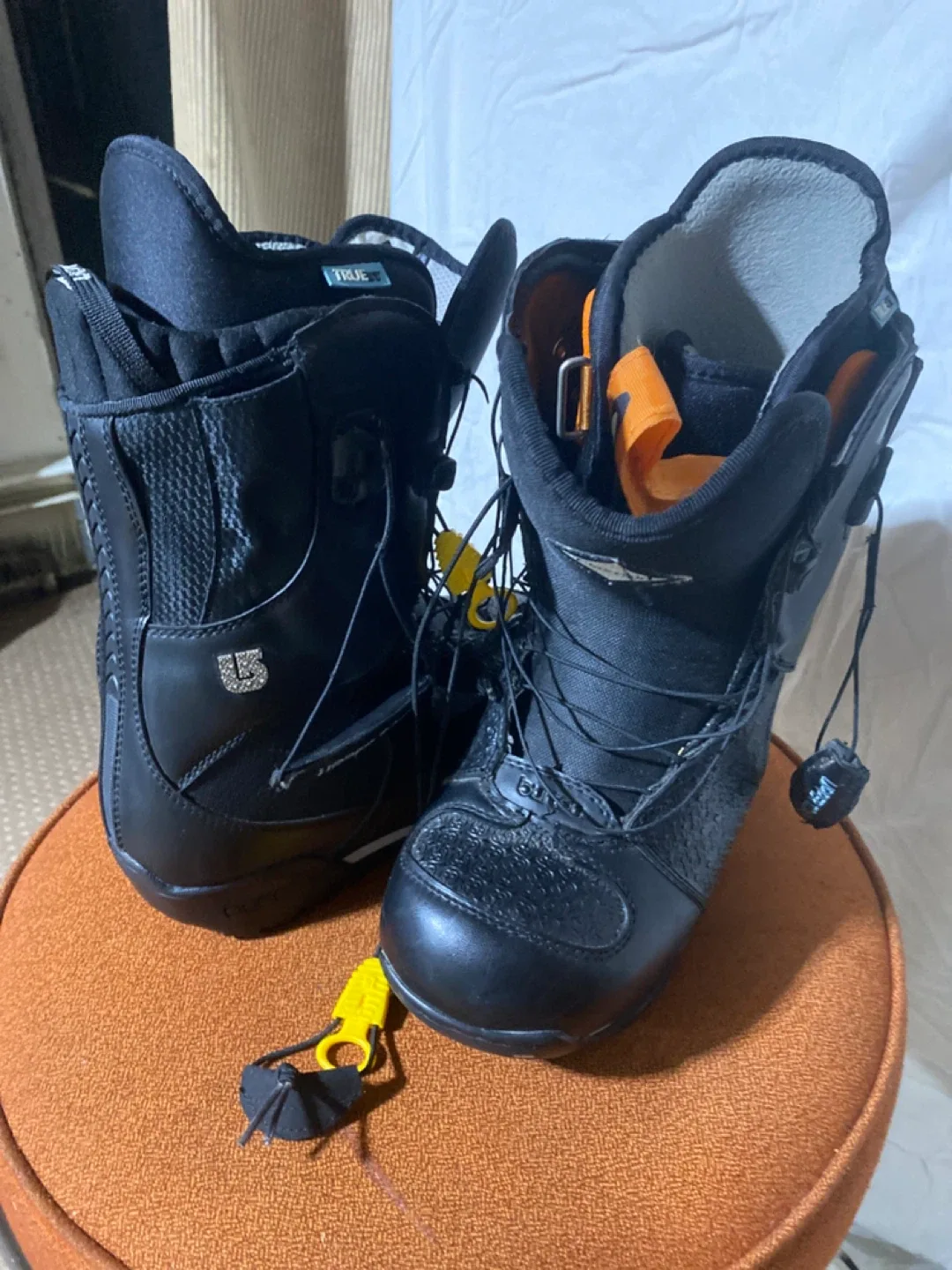 Burton Emerald Women's Snowboard Boots - Size 6.5