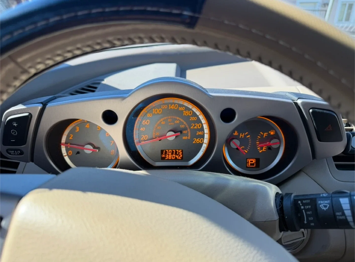 Nissan Murano SUV image indicator(5)