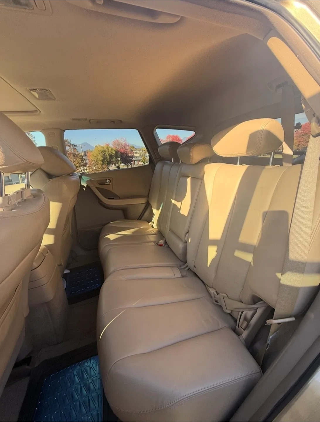 Nissan Murano SUV image indicator(6)