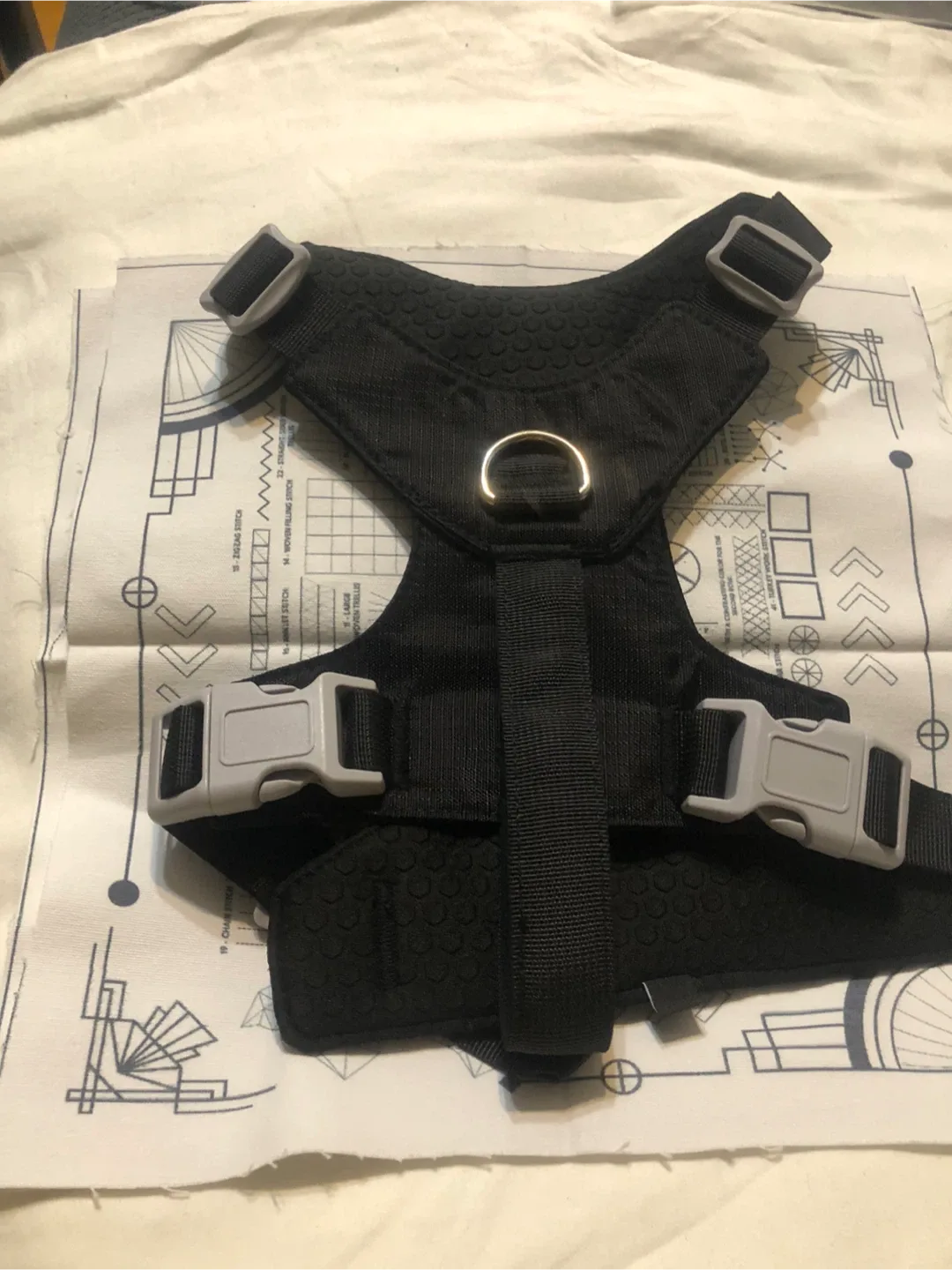 NEW Black Dog Harness - Size M image indicator(2)