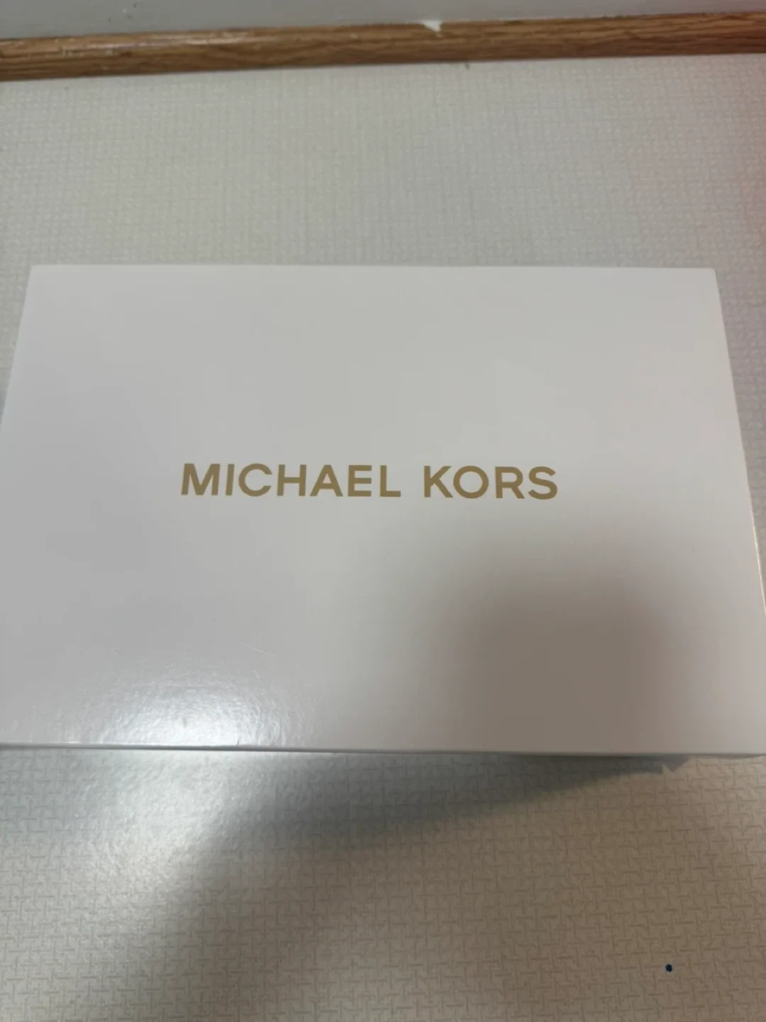 New Michael Kors Jet Set Travel Card Case image indicator(5)