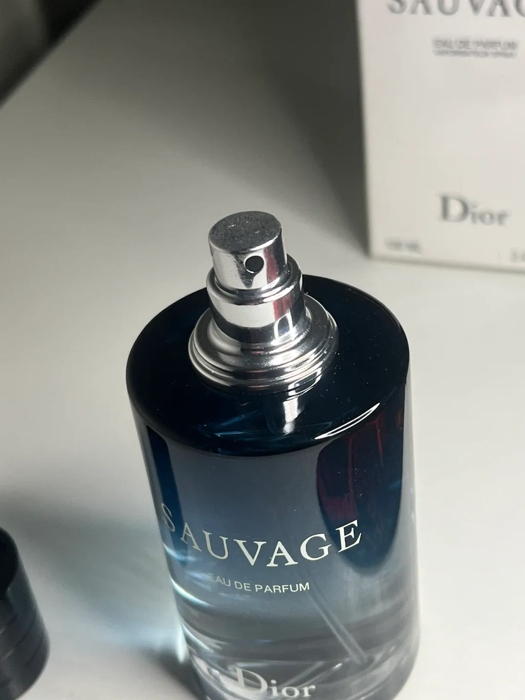 Dior Sauvage Eau de Parfum 100ml image indicator(3)
