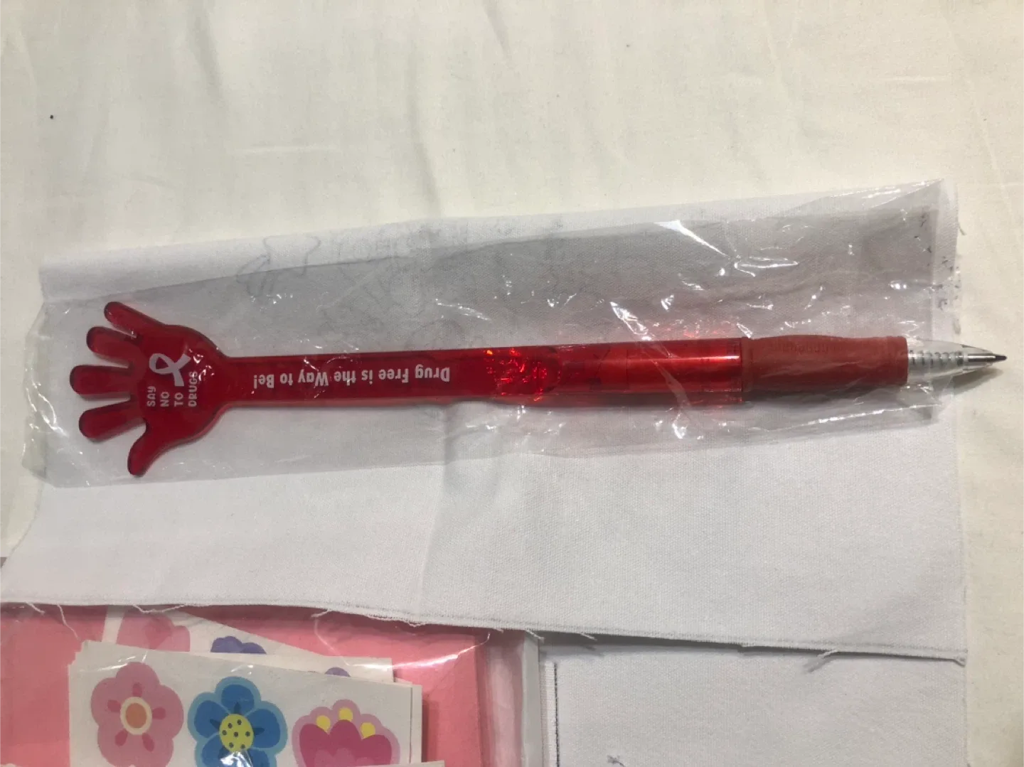 Red Ribbon Drug Free Pen - New in Package image indicator(4)